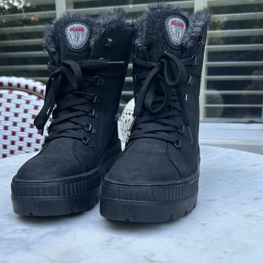 Lamo Black Fur-Lined Women's Winter Boots